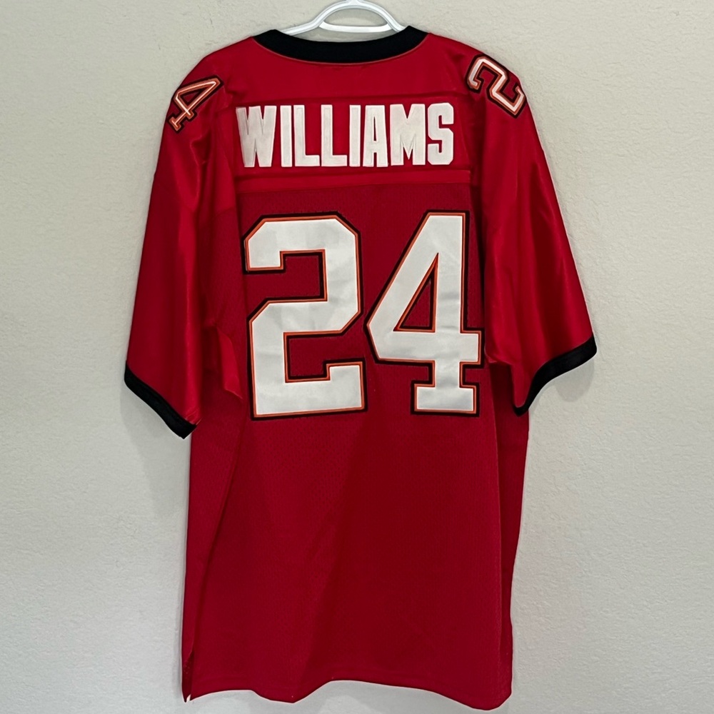 Carnell Williams #24 Limited Edition NFL Jersey Buccaneers XL Size 52
